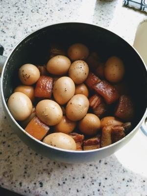 barriga de porco assada vietnamita e ovos