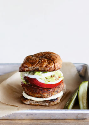 Hambúrguer de avelã e feijão