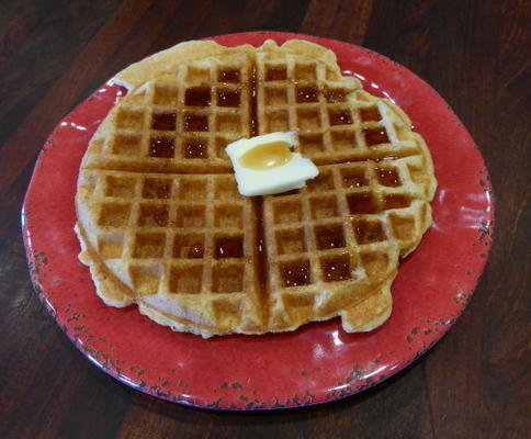 waffles de café da manhã - uma receita para waffles de trigo integral caseiro