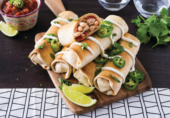 tortilhas assadas de frango e feijão