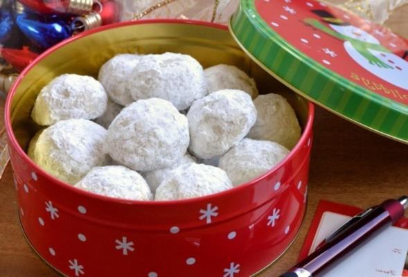 bolas de neve de caramelo (bolinhos de chá russos ou biscoitos de casamento mexicano)
