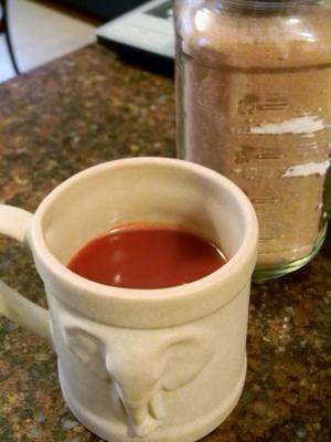 mistura de latte vermelho de veludo