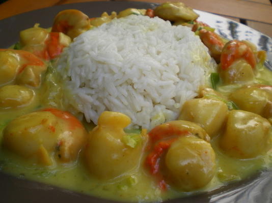 vieiras ao curry com arroz