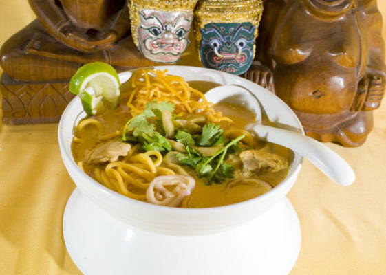 sopa de macarrão tailandês chiang mai