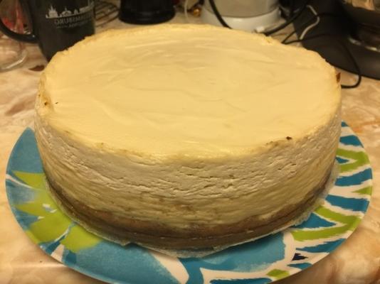 Cheesecake perfeito com cobertura de creme azedo