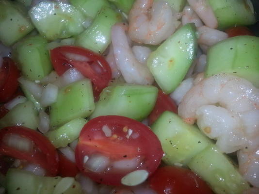 salada de camarão spicey pepino