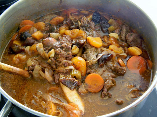 ensopado de borrego do sul da frança