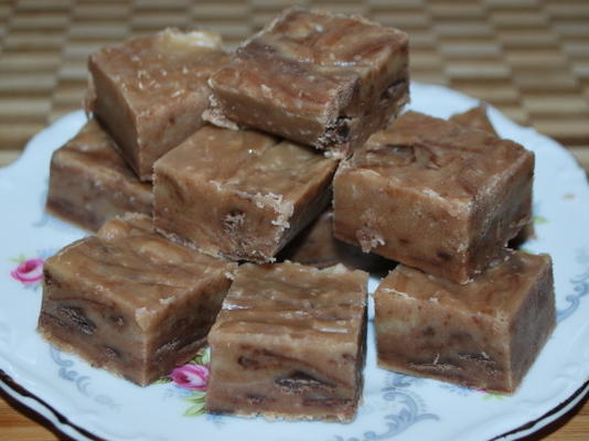 fudge de chocolate simples manteiga de amendoim