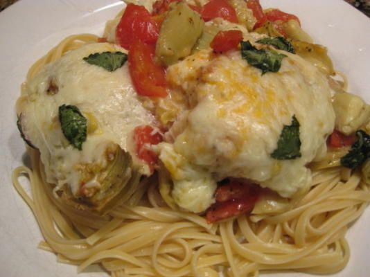 frango mozzarella italiano com tomates e alcachofras