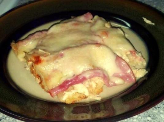 Caçarola tradicional de frango cordon bleu