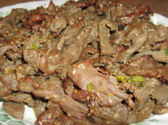 bulgogi de carne bovina (carne marinada coreana)