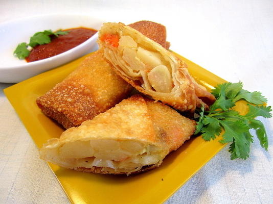 eggrolls de batata e camarão