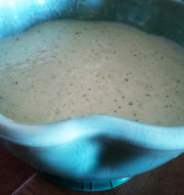 sopa de hortelã refrigerada pepino