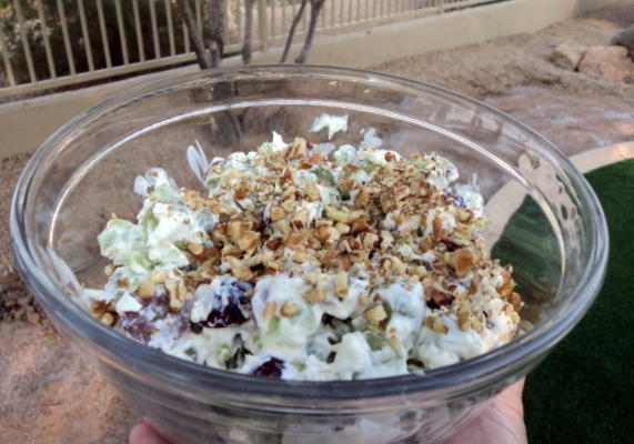 salada de uva crocante