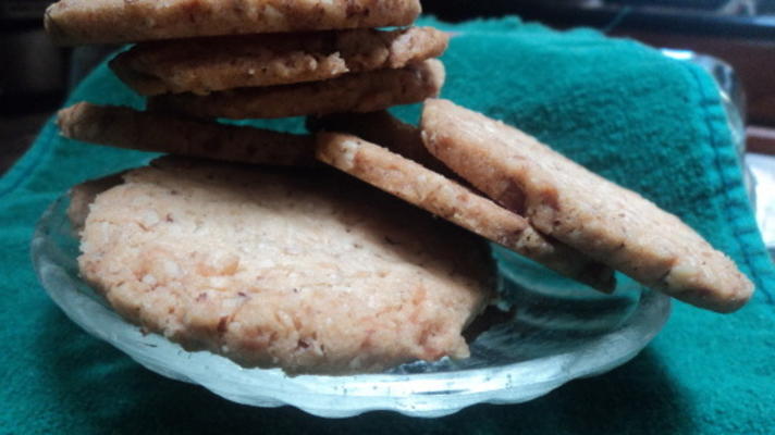 fatia de coco de macadâmia e assar biscoitos