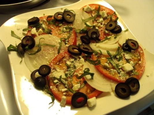 salada de tomate fresco com queijo feta