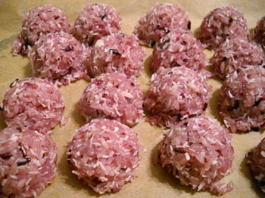bolas de arroz roxas