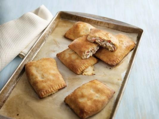 calzones de salsicha e legumes