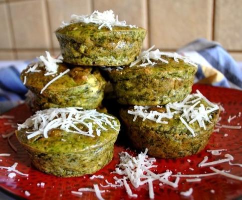 mordidas fáceis de spanakopita