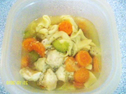 sopa de macarrão de frango spurlocks