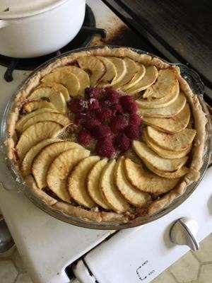 amêndoa de torta de maçã-rasberry