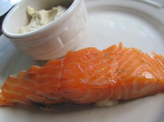 lento açúcar mascavo torrado e endro salmão curado