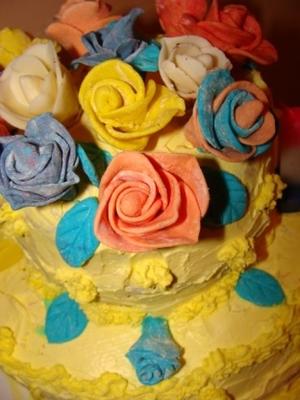 pasta de leite em pó para rosas e decorações para bolos