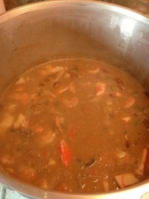 gumbo de frutos do mar da papa
