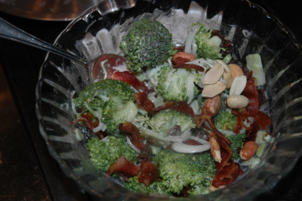 salada de brócolis de carolyn