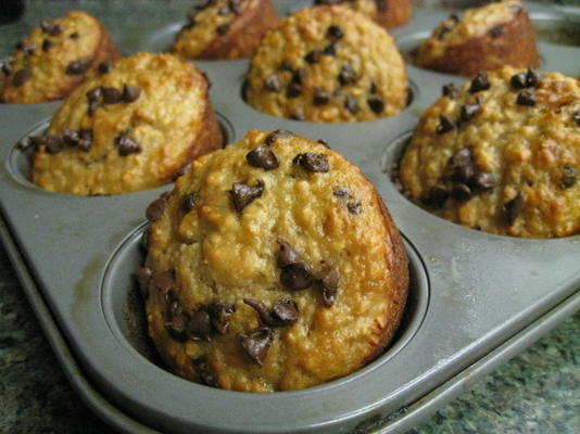 muffins de chocolate de aveia com banana