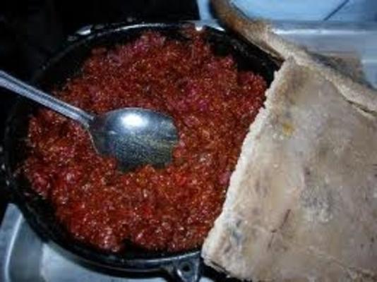 tártaro de bife de carne etíope (kitfo)
