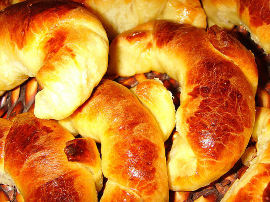 croissants de sementes de papoula bratislava (bratislavske makove rozteky)