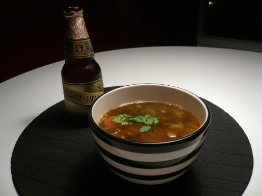 Chouriço negra e sopa de feijão preto