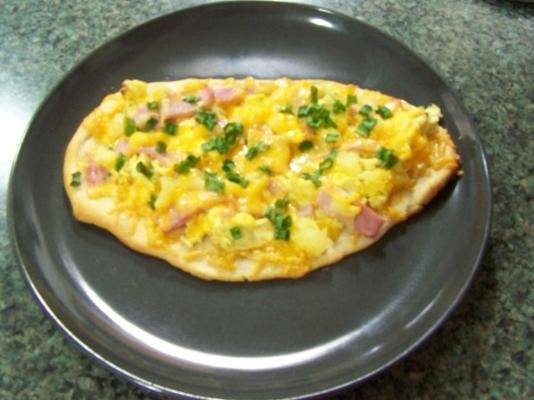 pizza havaiana de presunto e ovo