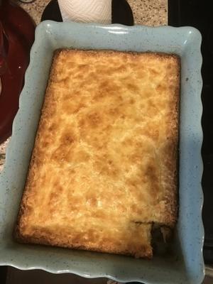 bolo de manteiga de coco pegajoso