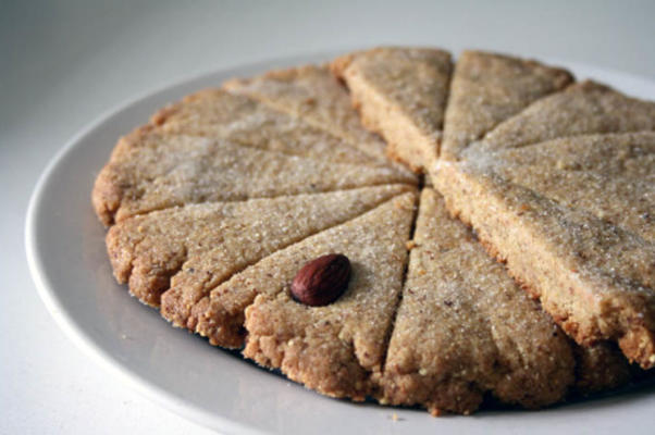 bolinhos de shortbread laranja-avelã