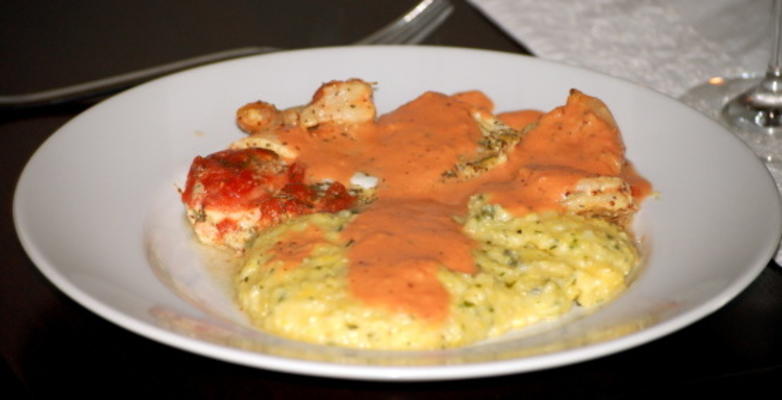 Polenta assada cremosa com ervas e cebolinha