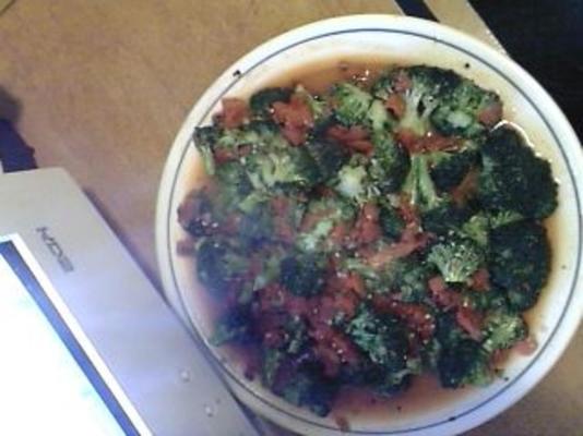 tomate de brócolis refogue