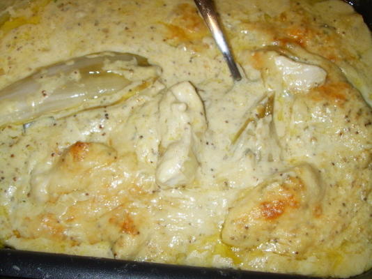 chicória / chicória assada com frango em molho de sálvia e mostarda